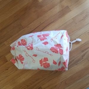 Oscar de la Renta Summer Drawstring Bag